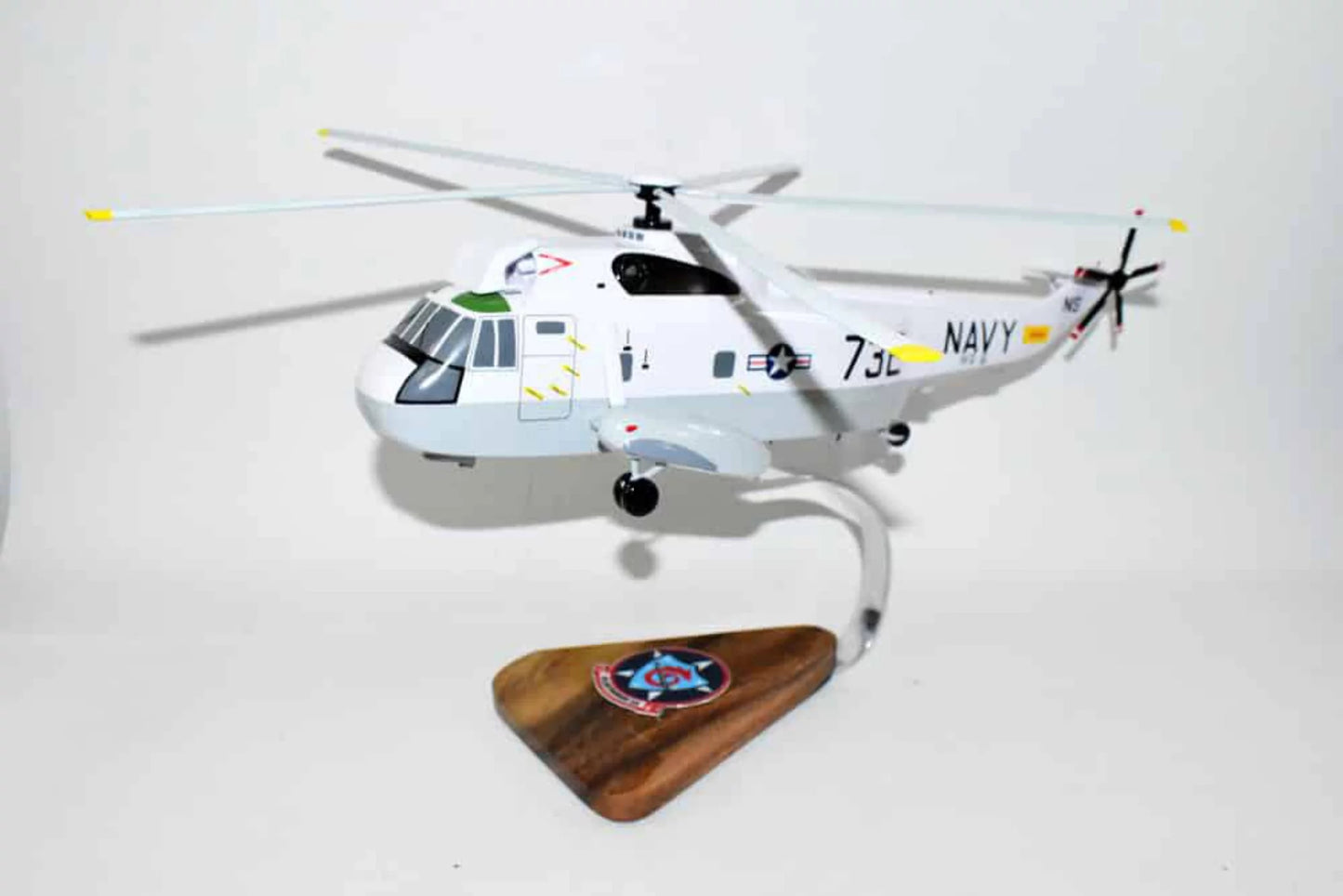 Sikorsky® SH-3 SEA KING™, HS-6 Indians, 16 Mahogany Scale Model