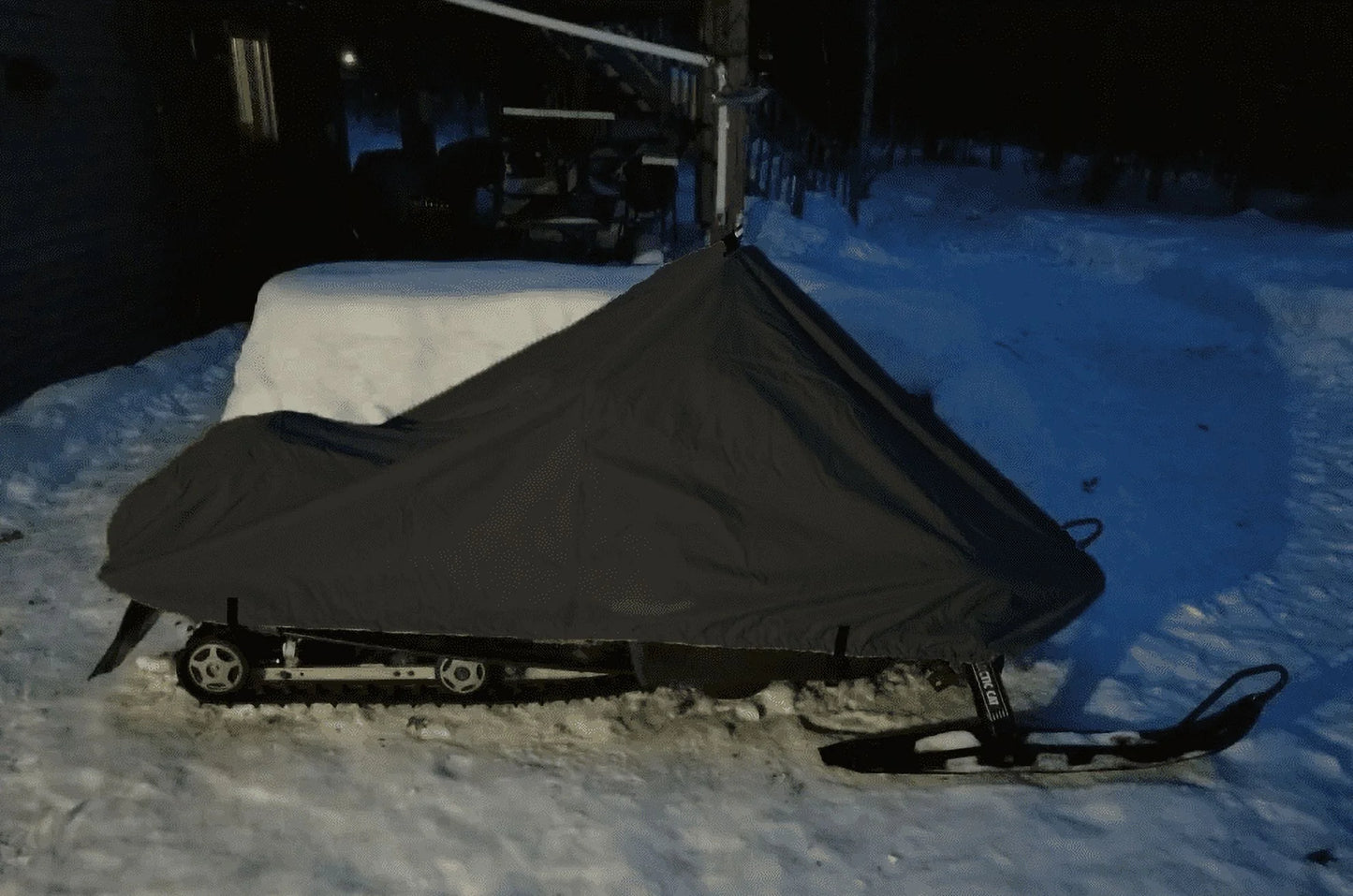 200 Denier Storage Snowmobile Cover Compatible for the 2005-2005 Ski Doo Bombardier Model GSX LIMITED 600 HO Snowmachine Sled. All Black.